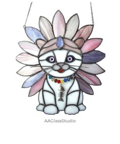 cat stained glass pattern: Suncatcher of a beautiful cat in feathers