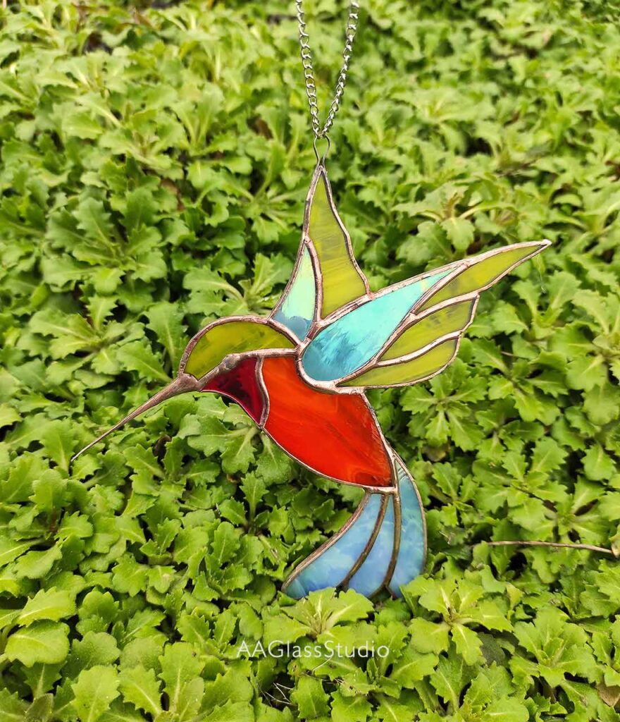 hummingbird stained glass: garden decor