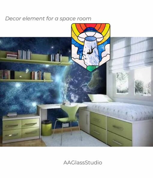 suncatcher ufo lovers: Ideal for a teenager's room