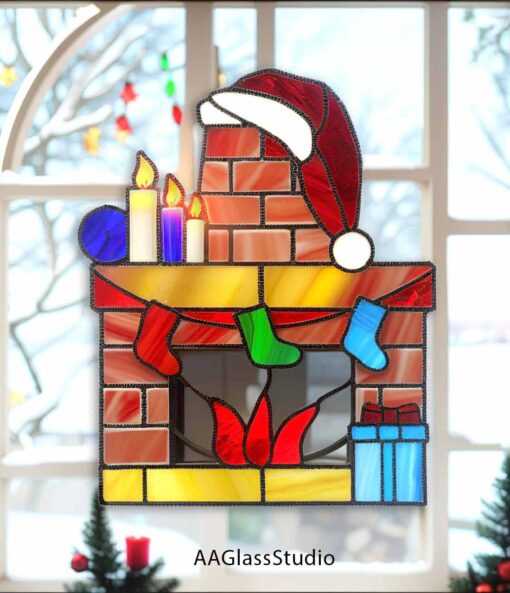 xmas stained glass suncatcher: Christmas fireplace