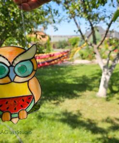 stained glass owl suncatcher: garden decor